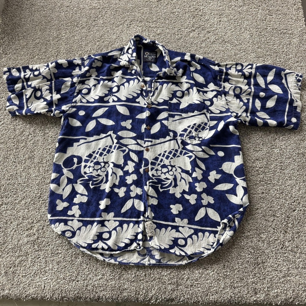 Muskoka Lakes Shirt Mens Large Blue Floral Short Sleeve Button Up Hawaiian Aloha